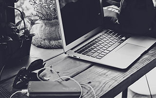 开云体育app-IG绝杀FLY，Deft团战一打五入围赛2:1