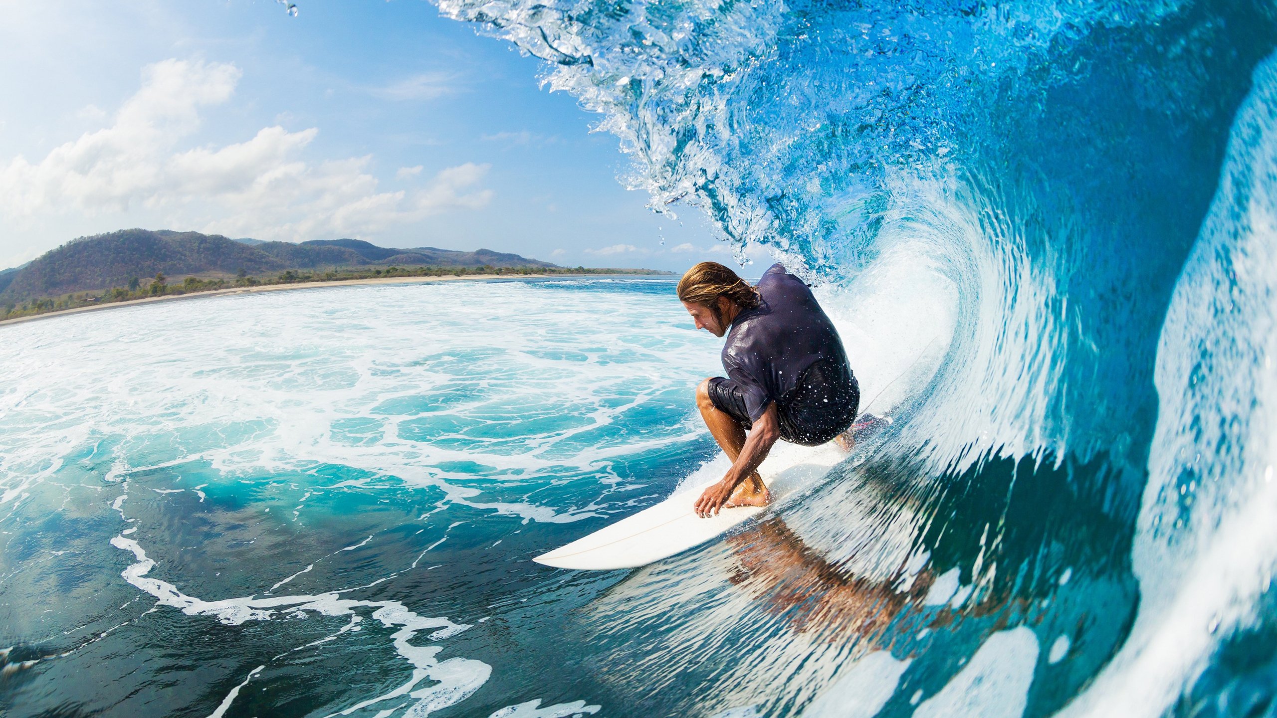 开云体育平台APP-从巴格达冷雨到洛杉矶热浪，生死战中的逆袭基因如何跨越半球同频共振