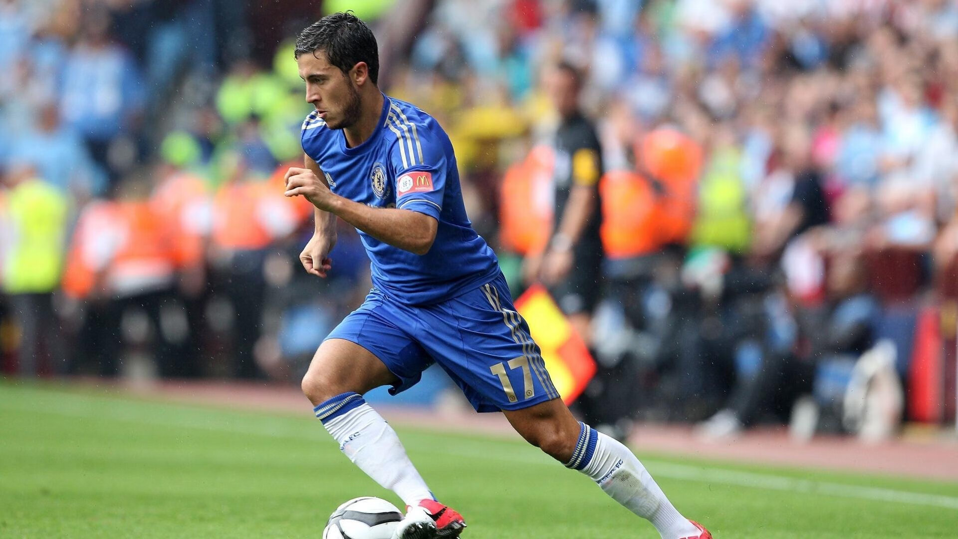 当NBA季后赛遇上足球铁闸，范戴克如何用后防线思维扛起一支迷失的队伍？